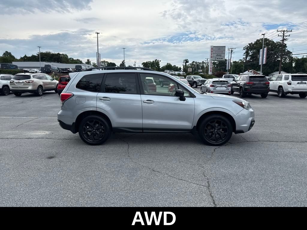 2018 Subaru Forester 2.5i Premium photo 2