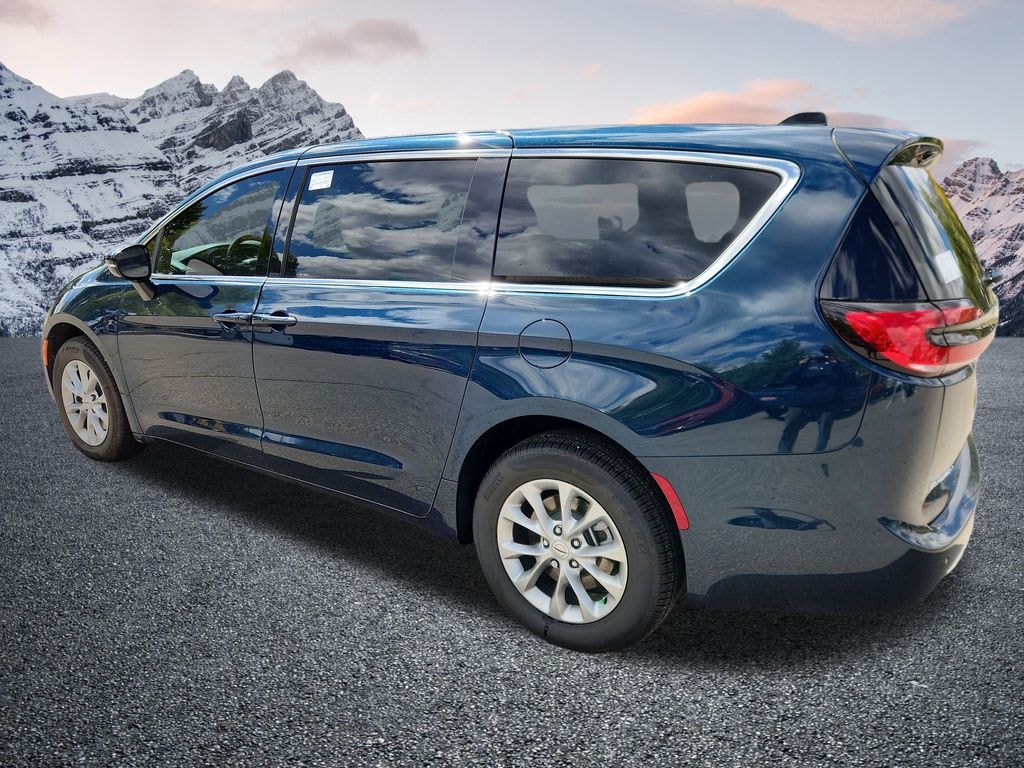New 2025 Chrysler Pacifica SELECT AWD Passenger Van
