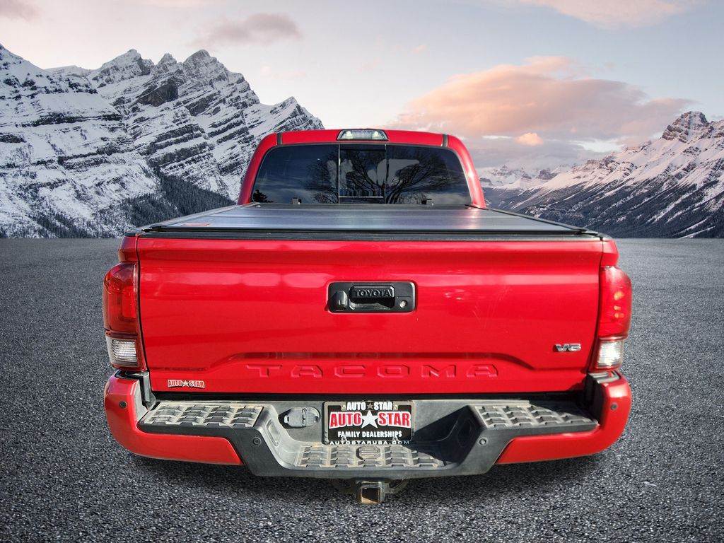 2019 Toyota Tacoma SR5 photo 4