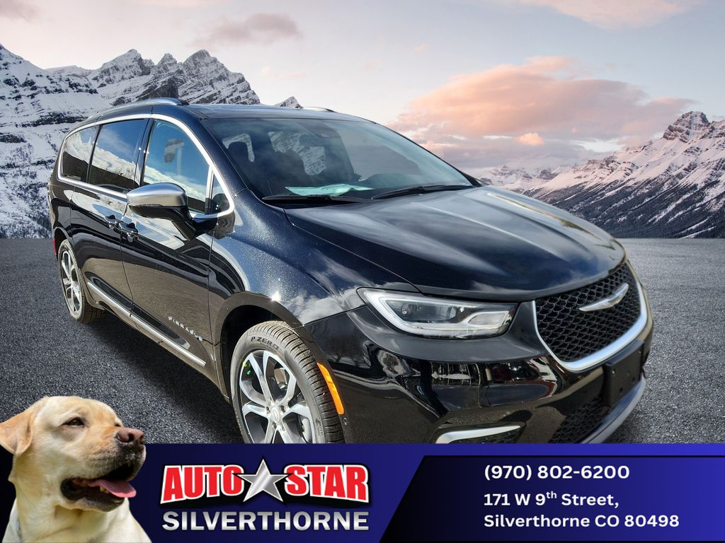 2026 Chrysler Pacifica Pinnacle's photo