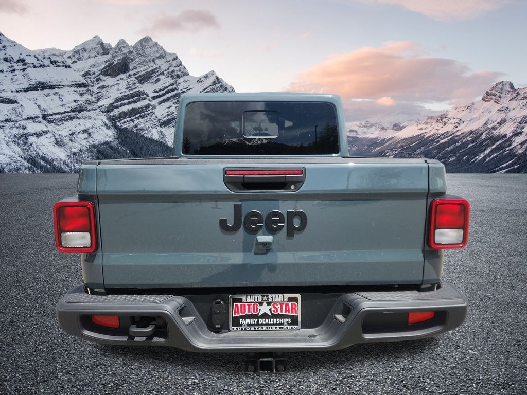 New 2025 Jeep Gladiator NIGHTHAWK 4X4 Pickup