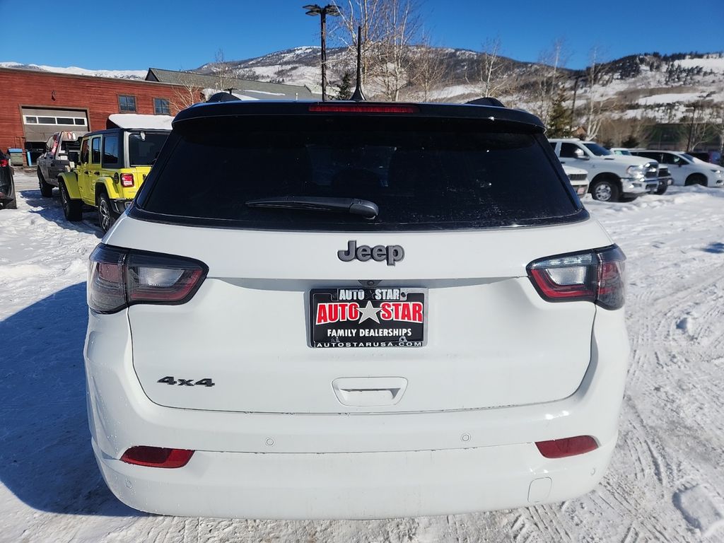 2025 Jeep Compass Limited photo 4