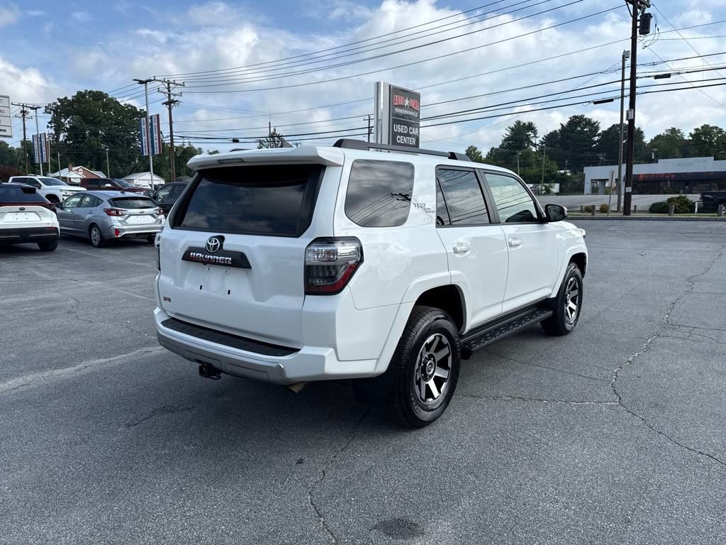2022 Toyota 4Runner TRD Off-Road Premium photo 2