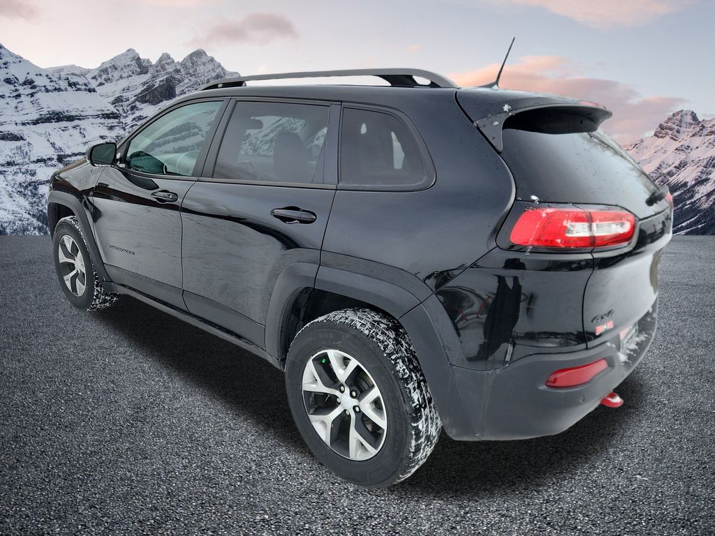 2018 Jeep Cherokee Trailhawk photo 2