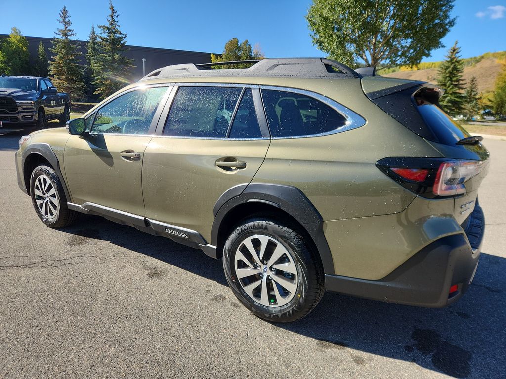 2025 Subaru Outback Premium photo 2