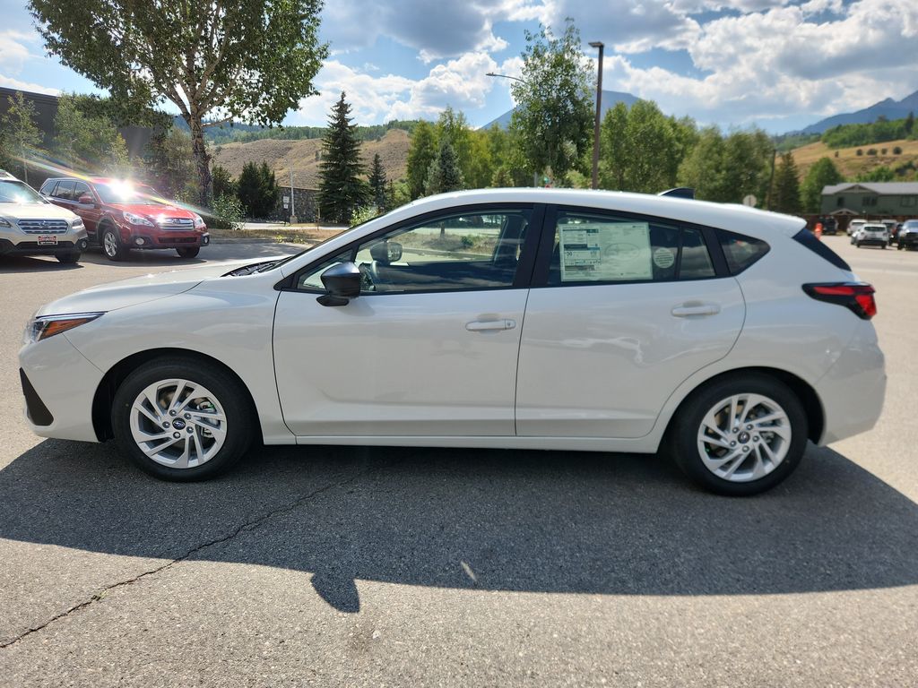 2025 Subaru Impreza Base photo 2