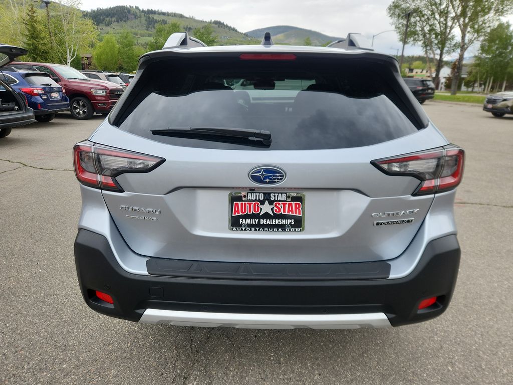 2025 Subaru Outback Touring XT photo 3