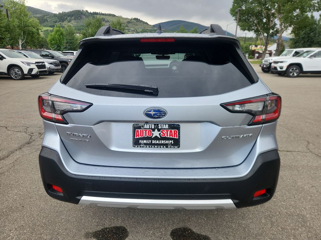 2025 Subaru Outback Limited photo 3
