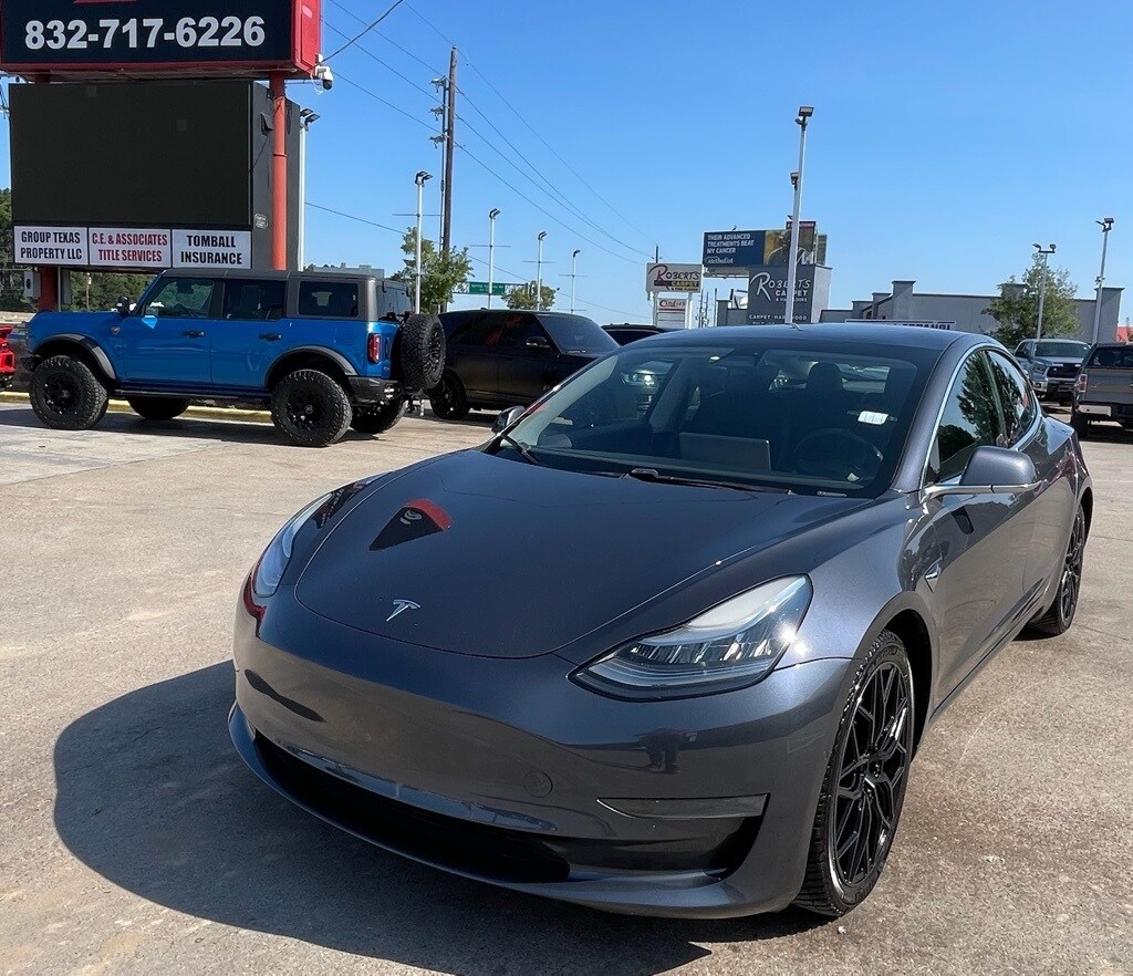 2019 Tesla Model 3 Long Range photo 3