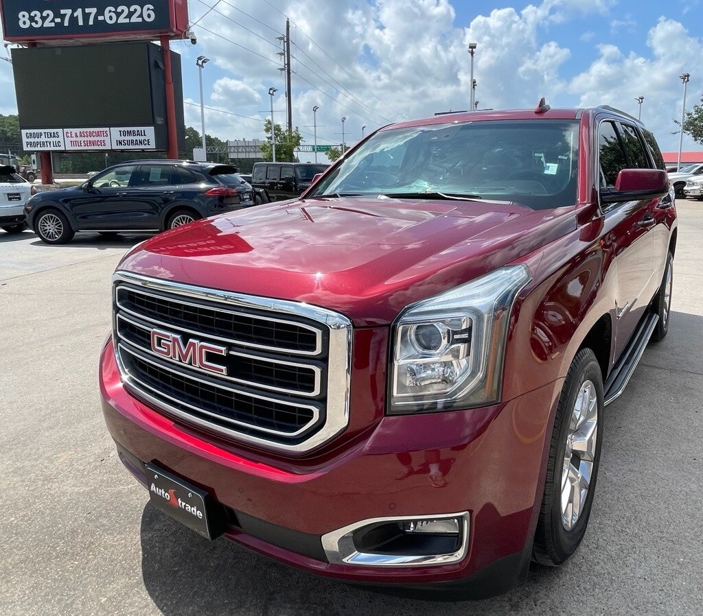 2017 Gmc Yukon SLT photo 3