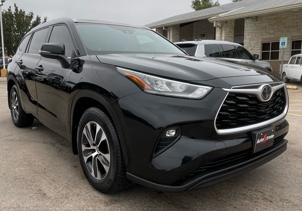 Used 2020 Toyota Highlander XLE SUV