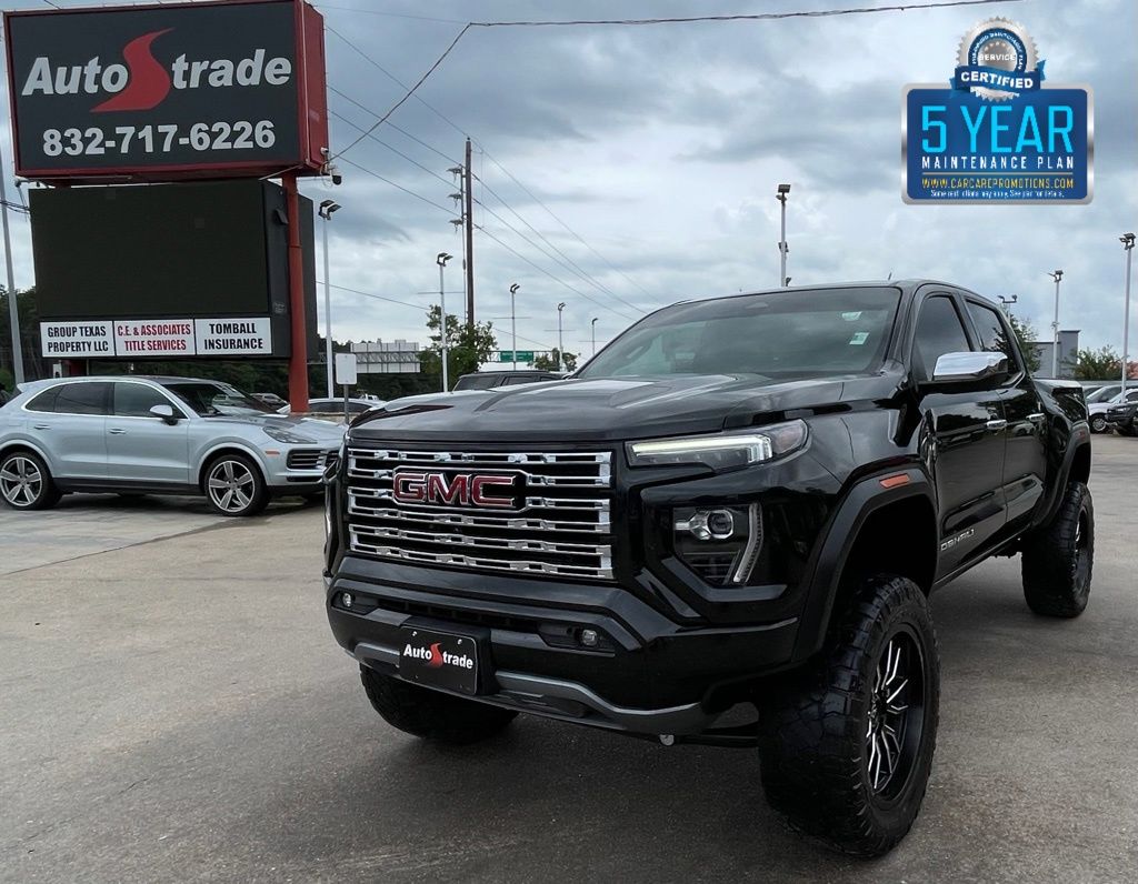 2023 GMC Canyon 4WD Denali Crew Cab Short Box's photo
