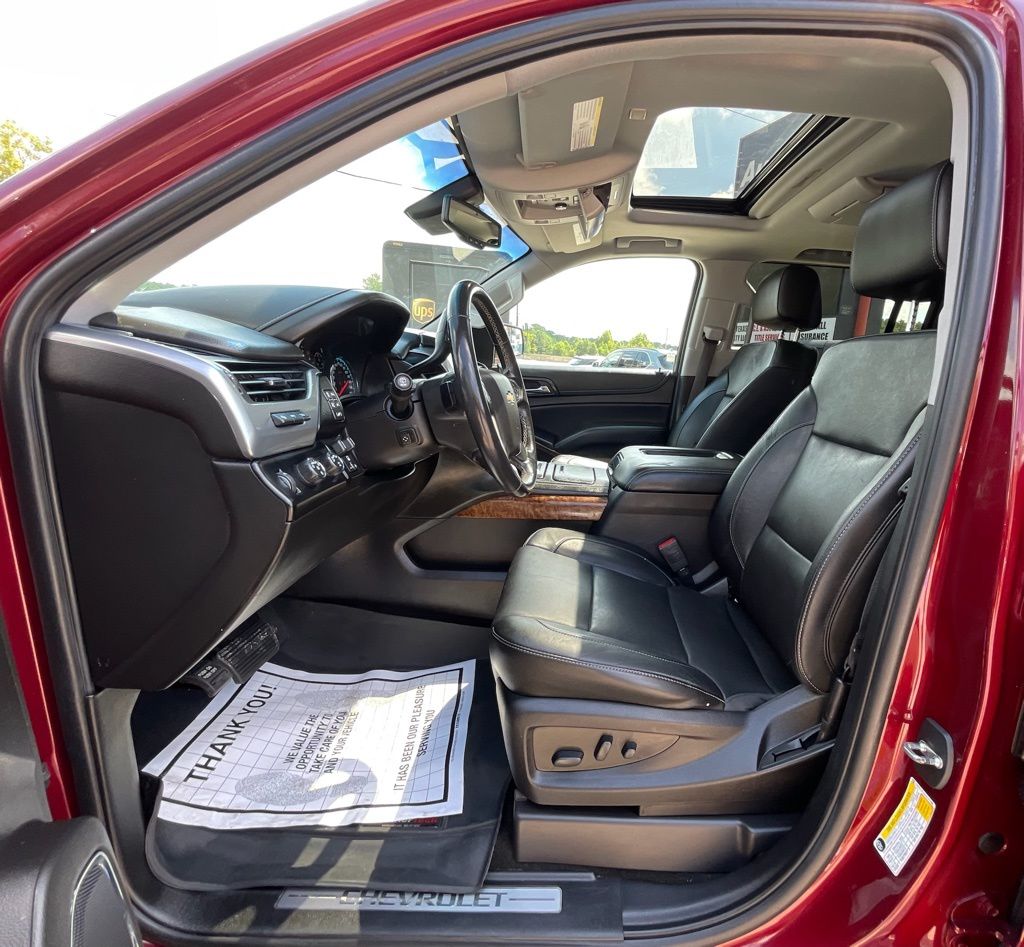 2019 Chevrolet Suburban Premier - Photo 20