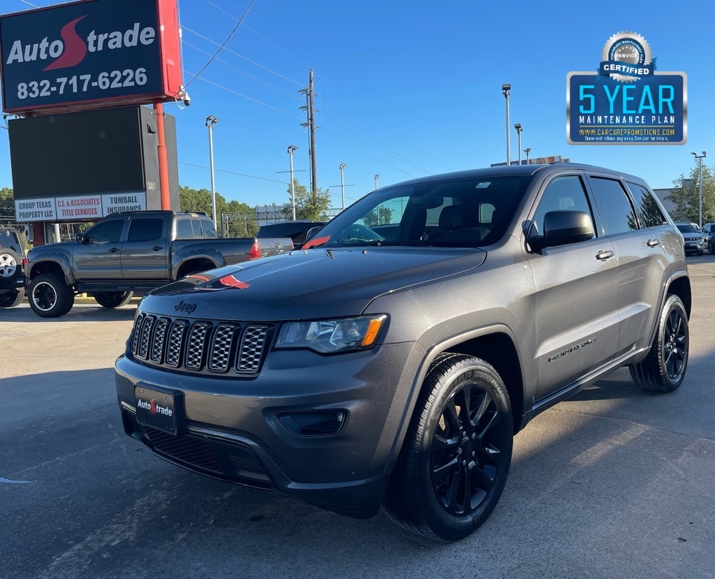 Used 2018 Jeep Grand Cherokee Laredo 4x4 SUV