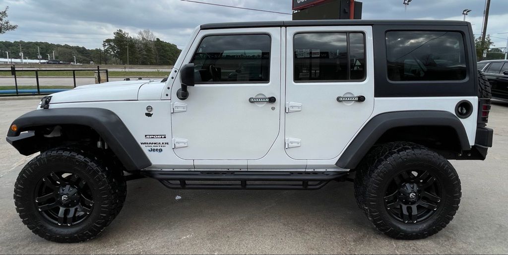 2017 Jeep Wrangler Unlimited Sport - Photo 8