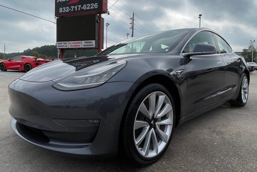 2018 Tesla Model 3 Long Range photo 3