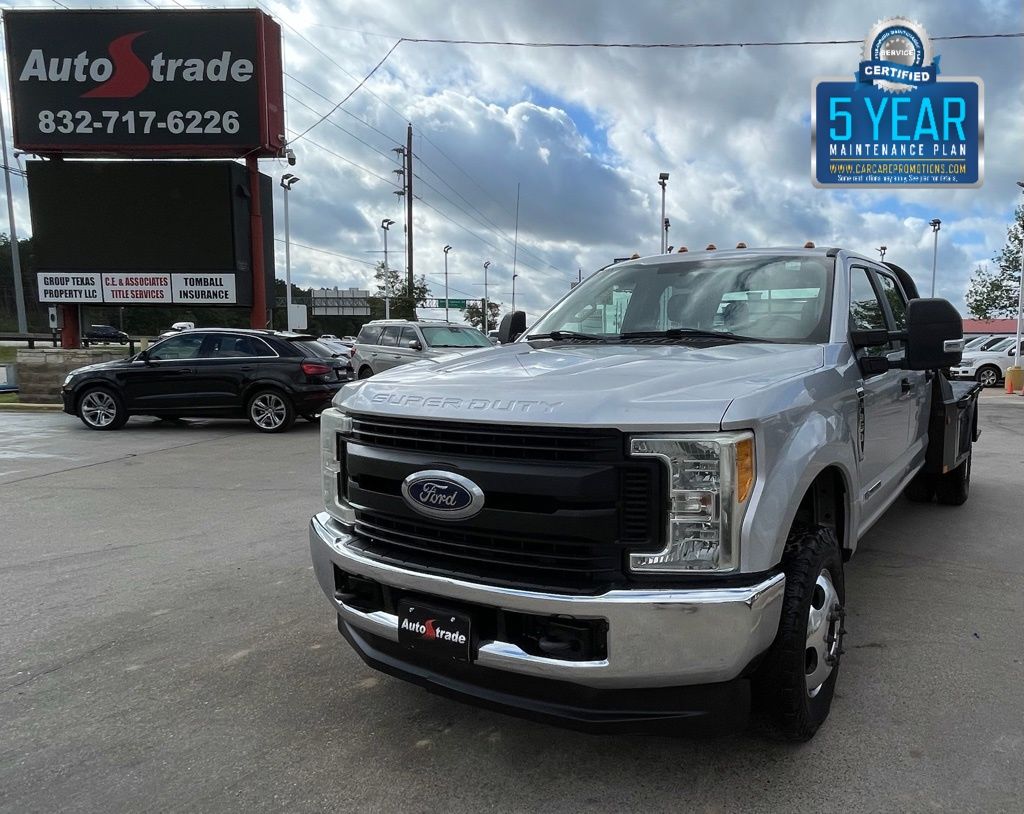2017 Ford F-350 Super Duty Chassis Cab XL