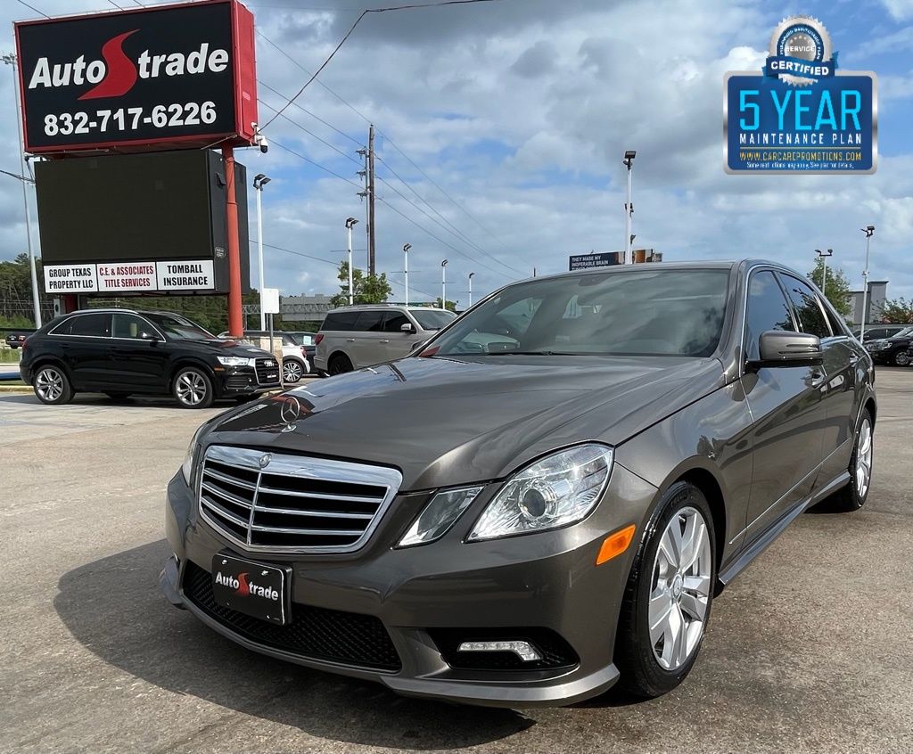 2011 Mercedes-Benz E-Class's photo