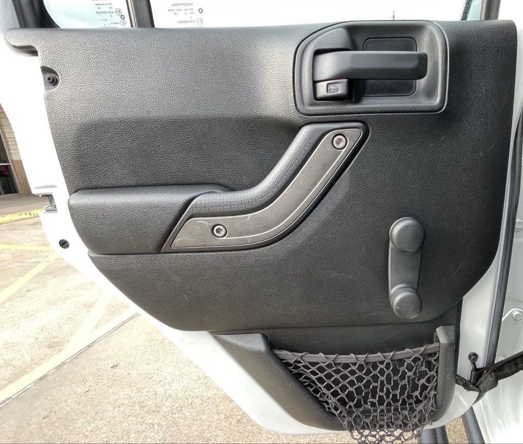 2017 Jeep Wrangler Unlimited Sport - Photo 29