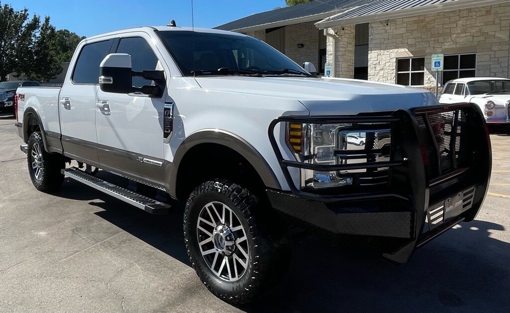 2019 Ford F-250 Lariat photo 2