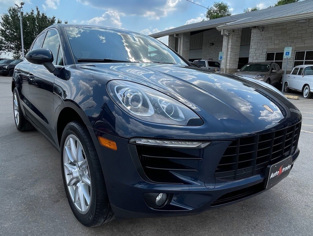 2016 Porsche Macan S photo 2