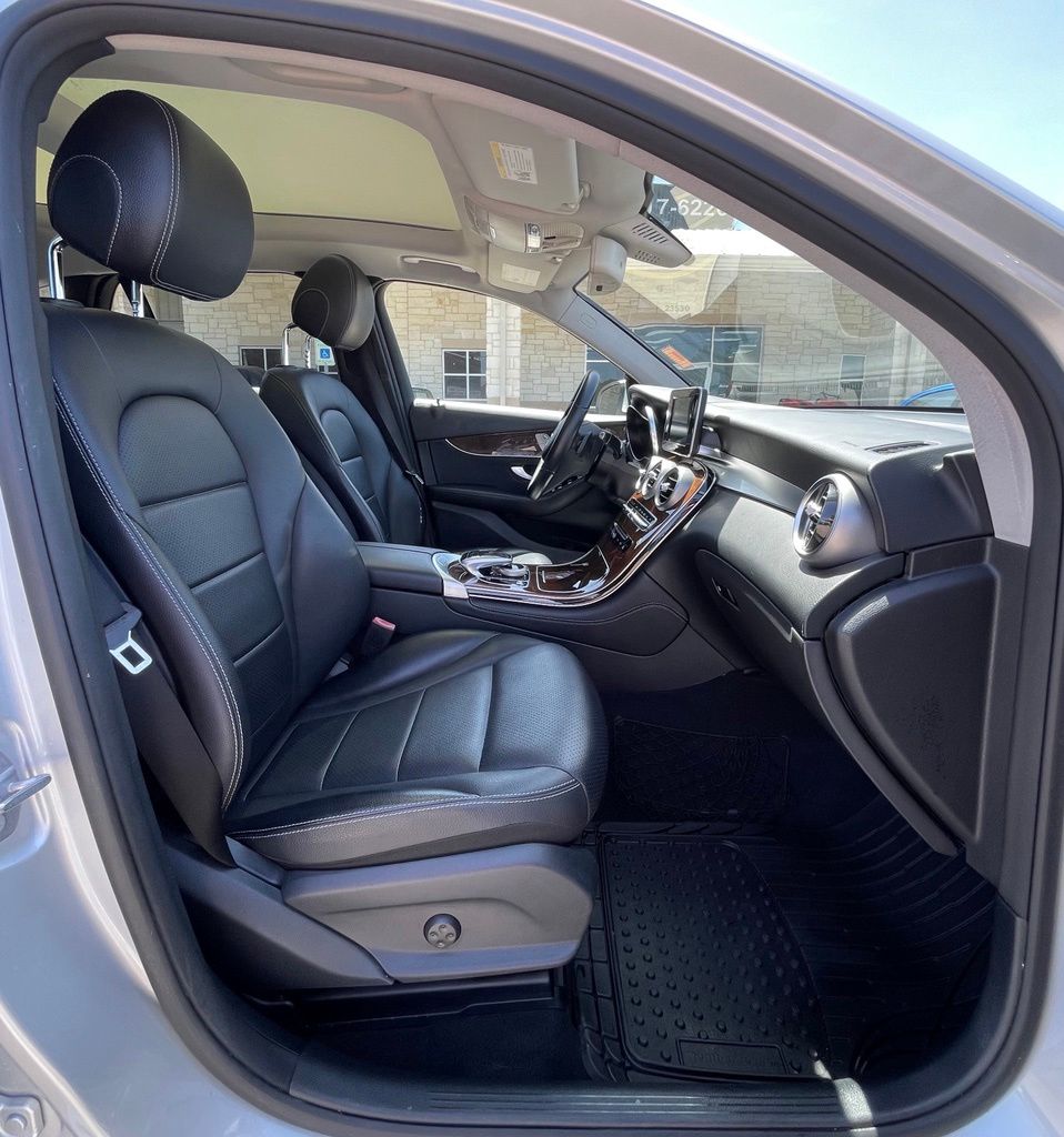 2016 Mercedes-Benz GLC GLC300 - Photo 27