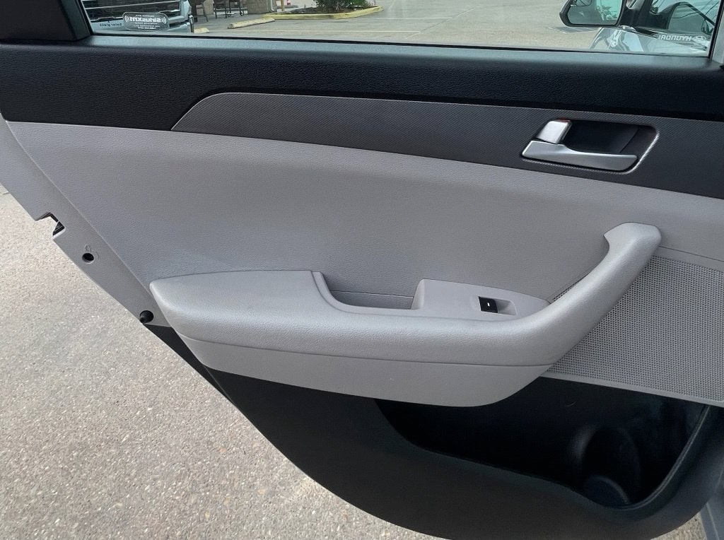 2015 Hyundai Sonata SE - Photo 30
