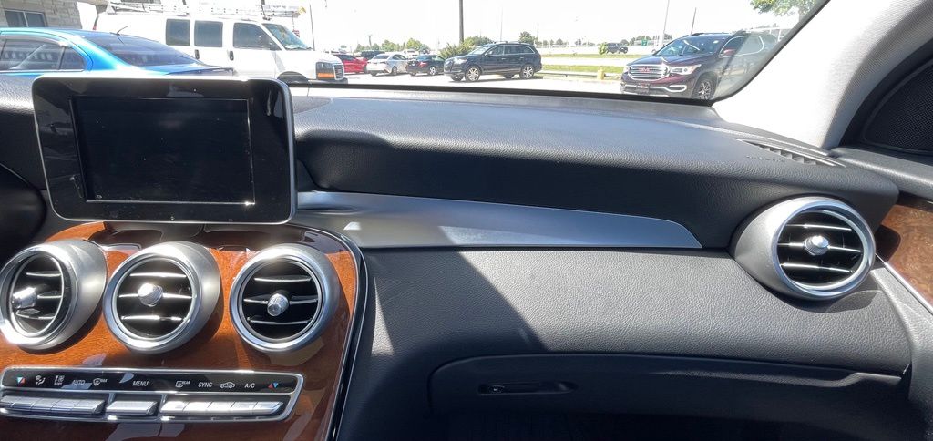 2016 Mercedes-Benz GLC GLC300 - Photo 28
