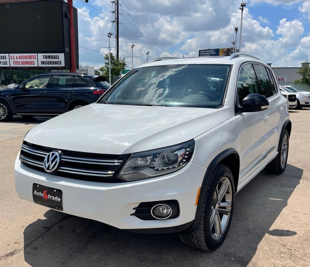 2017 Volkswagen Tiguan Sport photo 3