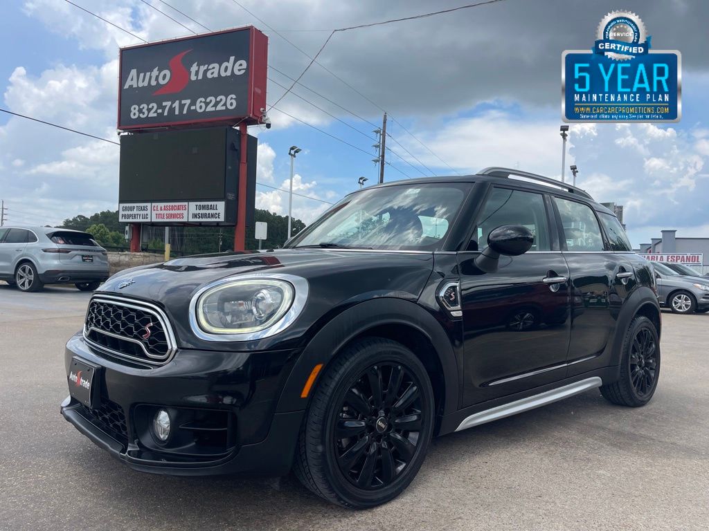 2019 MINI Countryman Cooper S Signature's photo