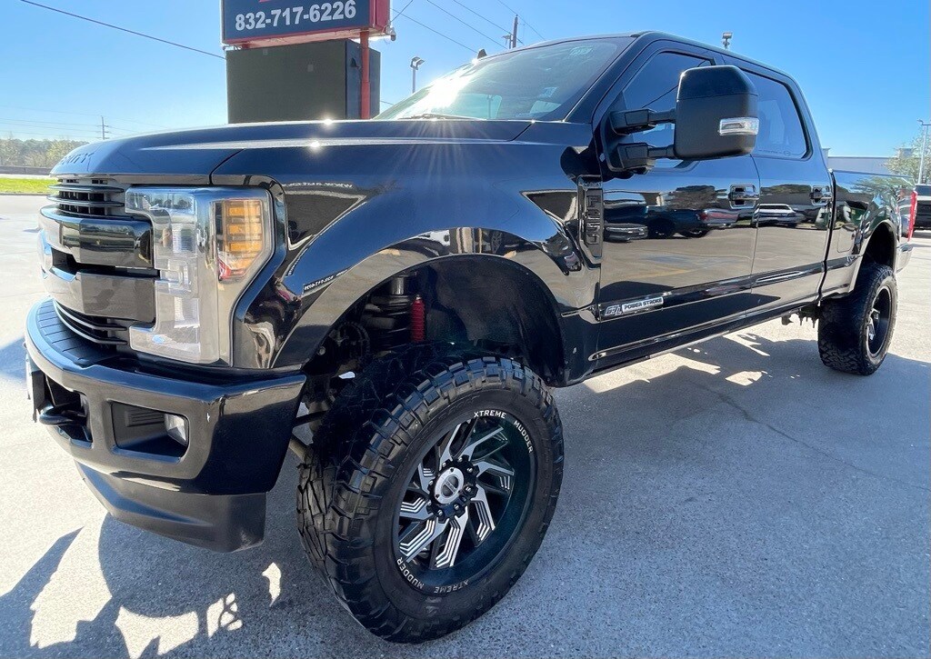 2019 Ford F-250 Lariat photo 3