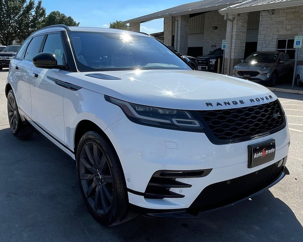2019 Land Rover Range Rover Velar SE photo 2