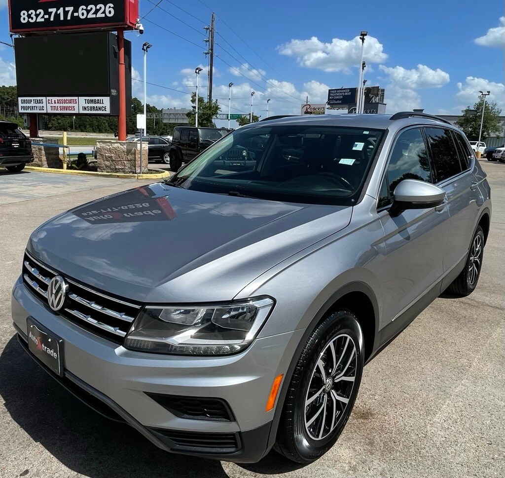 2021 Volkswagen Tiguan SE photo 3