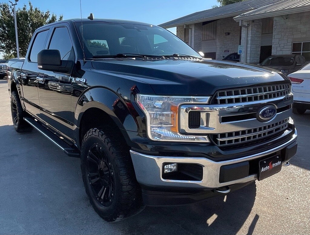 2019 Ford F-150 XLT photo 2