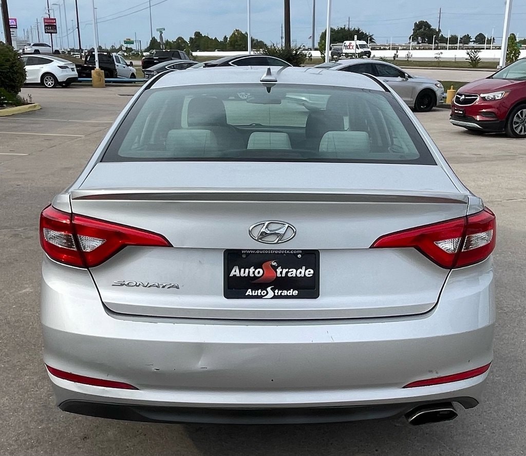 2015 Hyundai Sonata SE - Photo 8