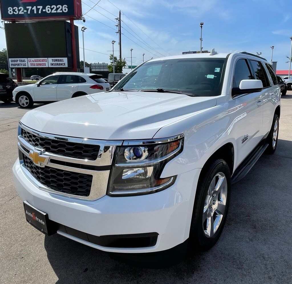 2015 Chevrolet Tahoe LT photo 2