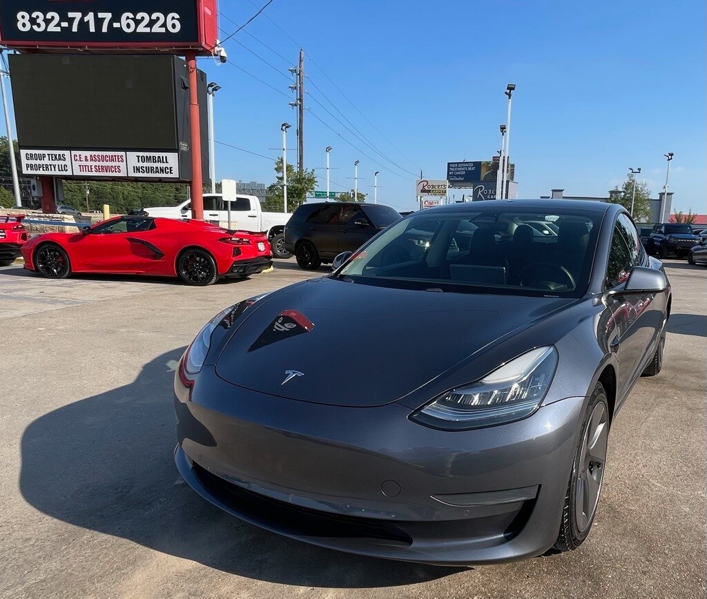 2021 Tesla Model 3 Standard Range Plus photo 3