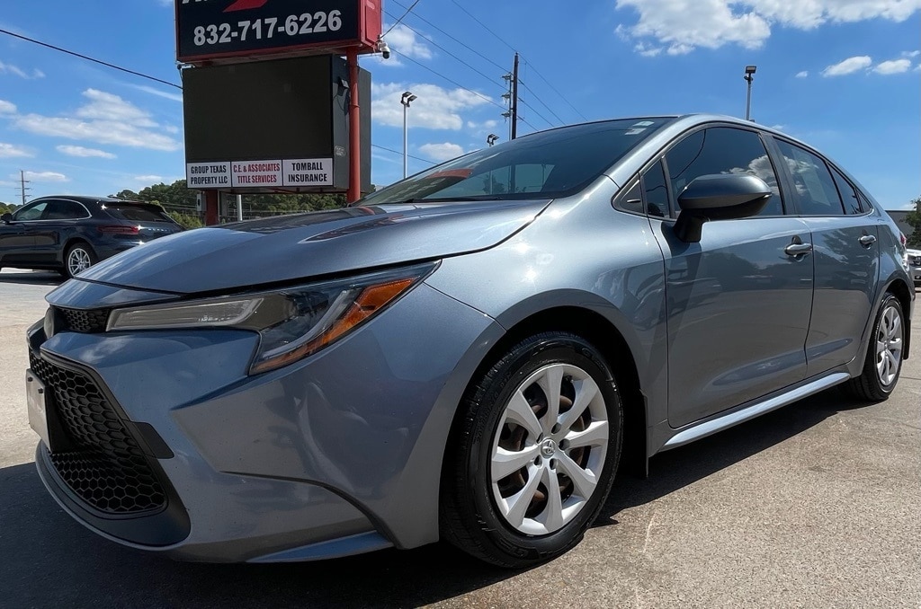 Used 2020 Toyota Corolla LE Sedan