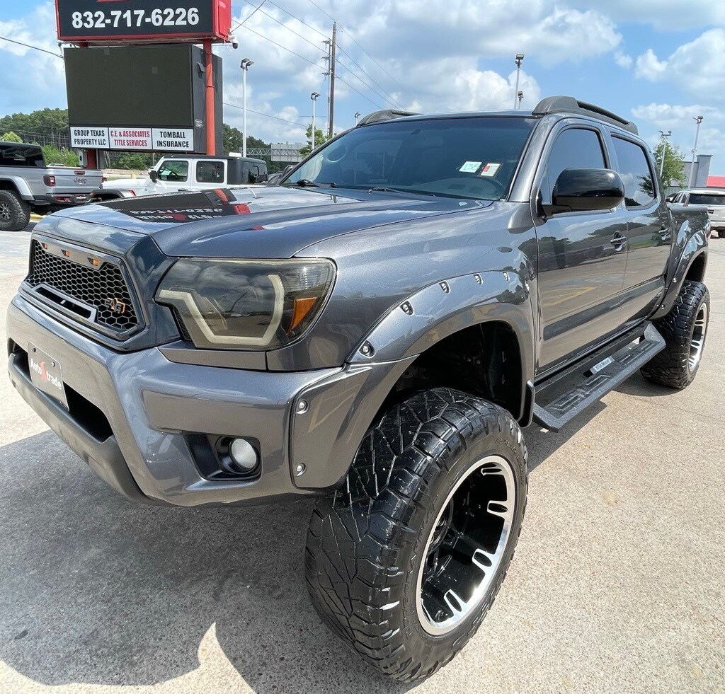 2015 Toyota Tacoma PreRunner photo 3