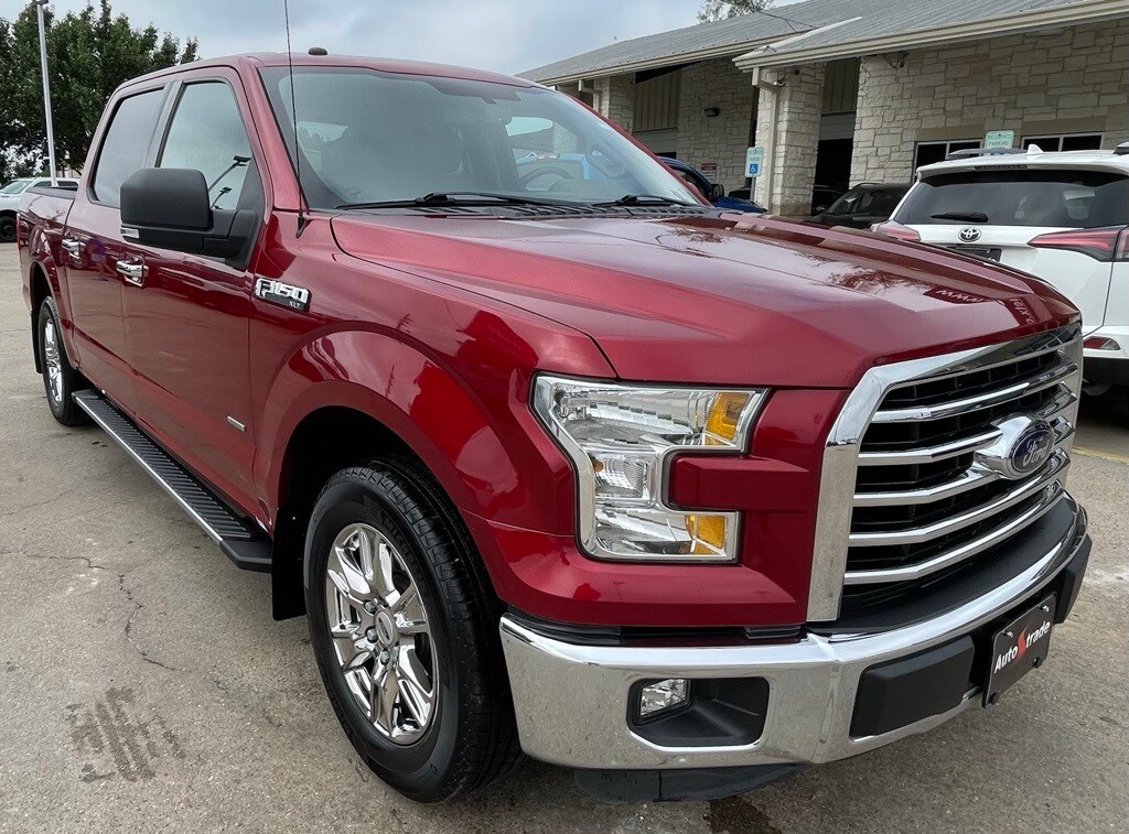2016 Ford F-150 XLT photo 2
