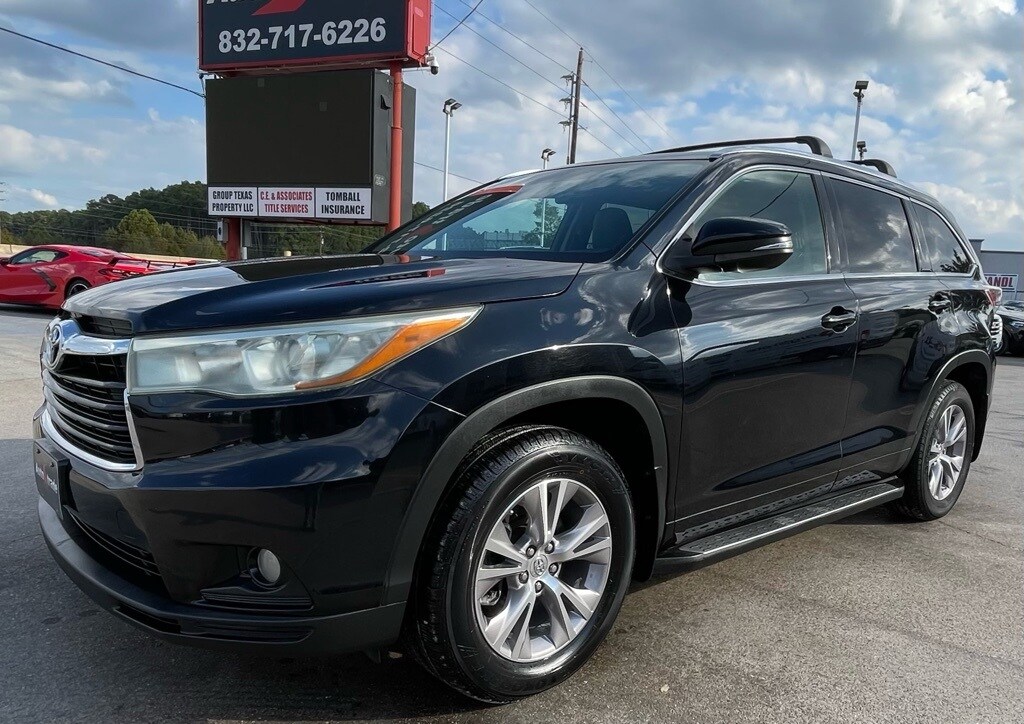 2015 Toyota Highlander XLE photo 2