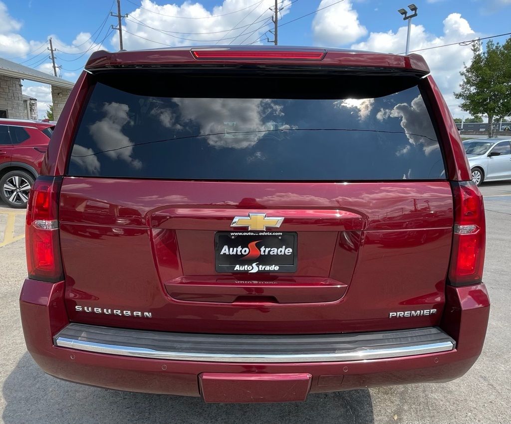 2019 Chevrolet Suburban Premier - Photo 11