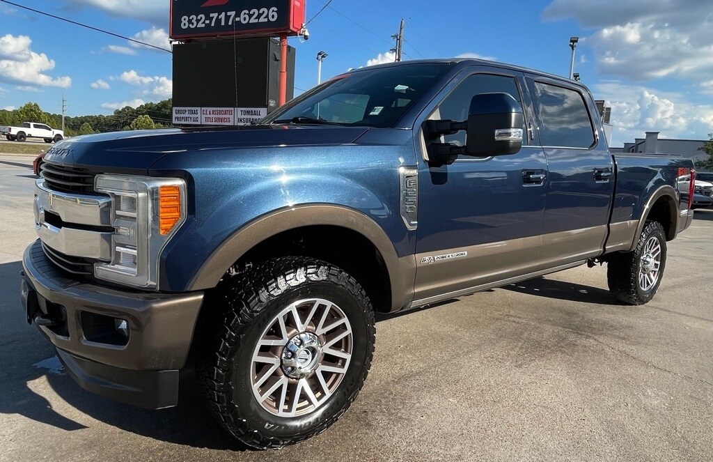 2017 Ford F-250 King Ranch photo 3