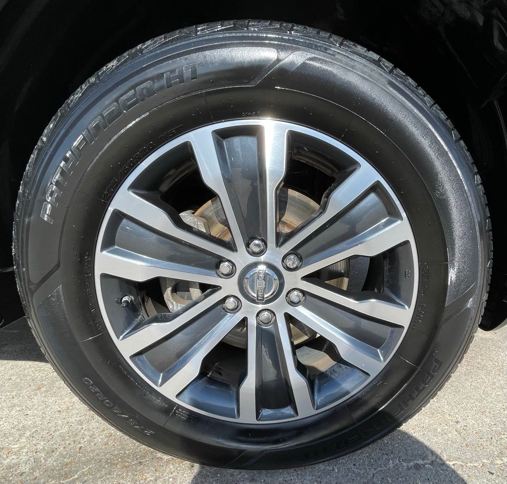 2020 Nissan Armada SL - Photo 17