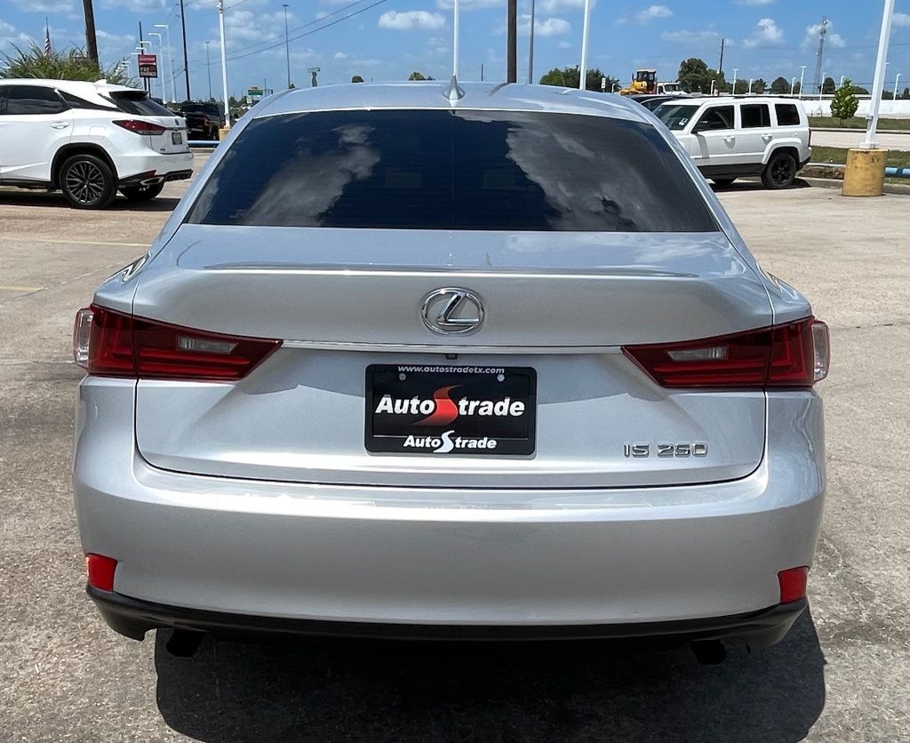 2014 Lexus IS 250 - Photo 9
