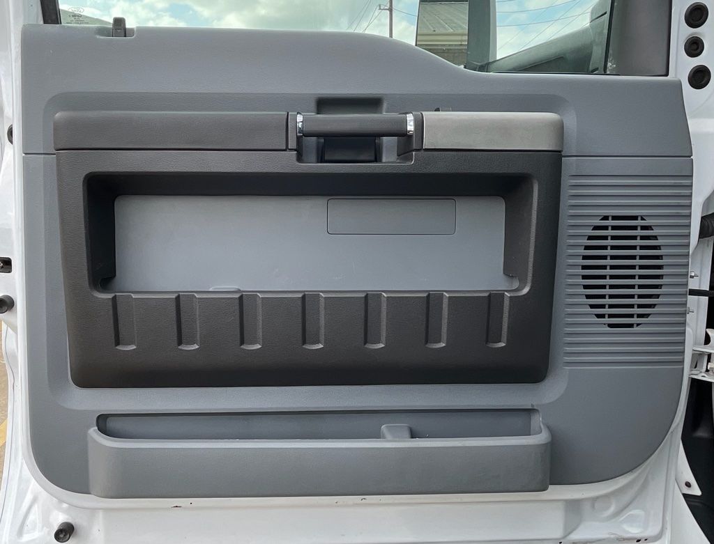 2018 Ford F-750 - Photo 27