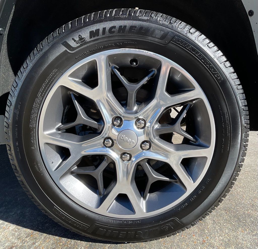 2019 Jeep Grand Cherokee Overland - Photo 14