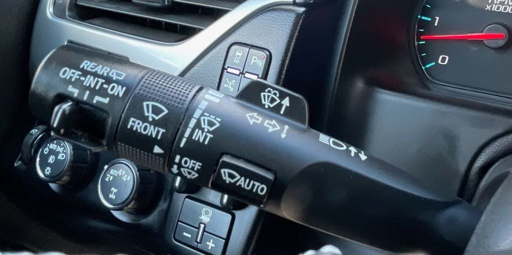 2019 Chevrolet Suburban Premier - Photo 23