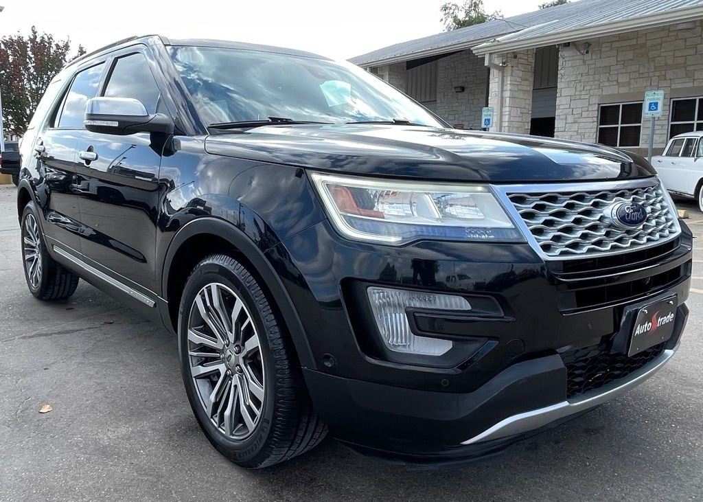 Used 2017 Ford Explorer Platinum SUV