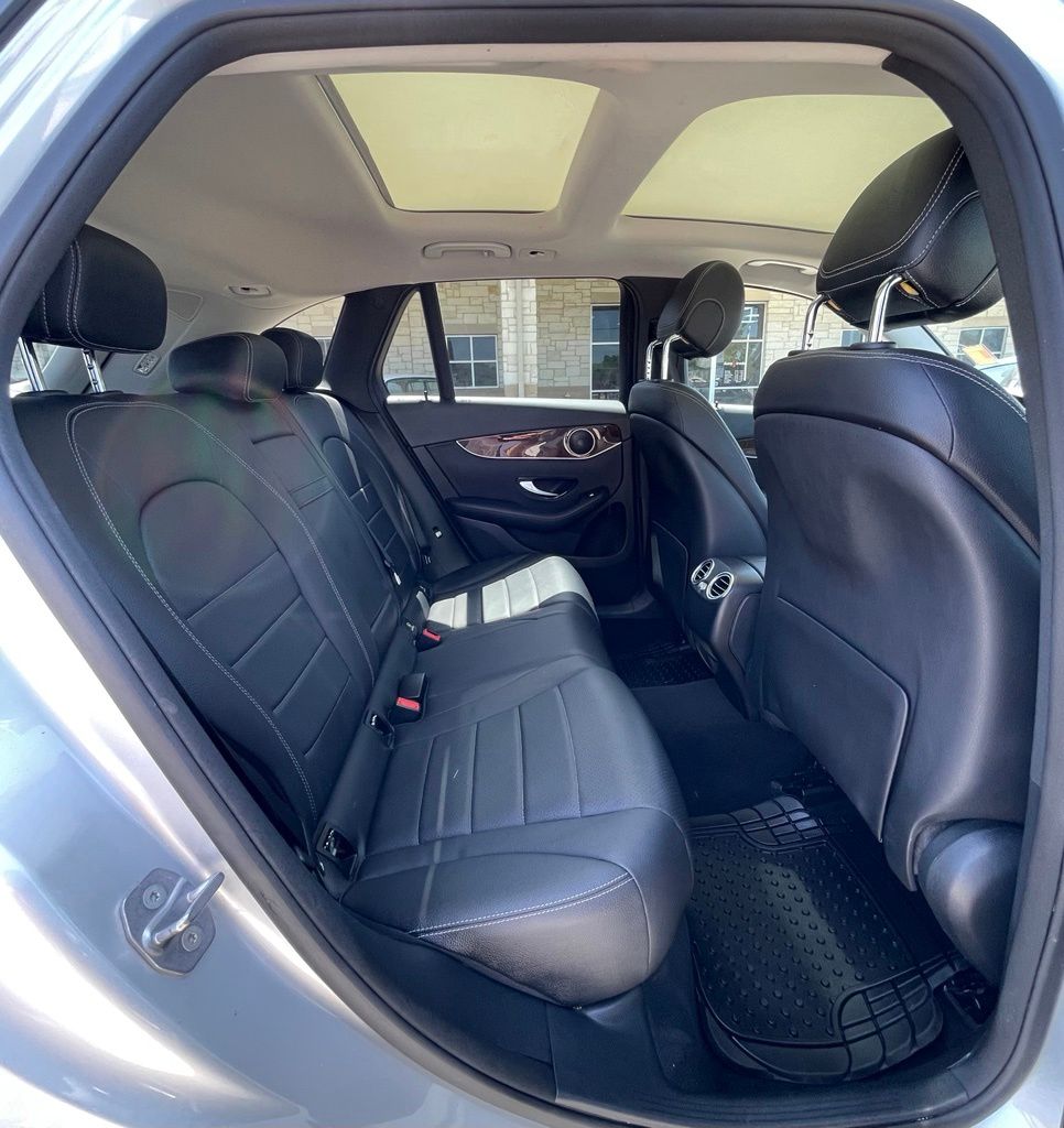 2016 Mercedes-Benz GLC GLC300 - Photo 29